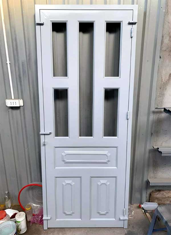 Mẫu cửa kính khung sắt 1 cánh