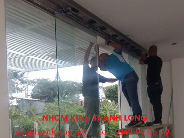 sua-cua-kinh-cuong-luc