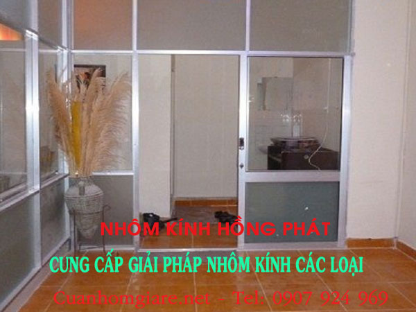 vach-nhom-kinh-he-700