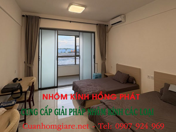 gia-cua-nhom-phong-ngu-gia-re