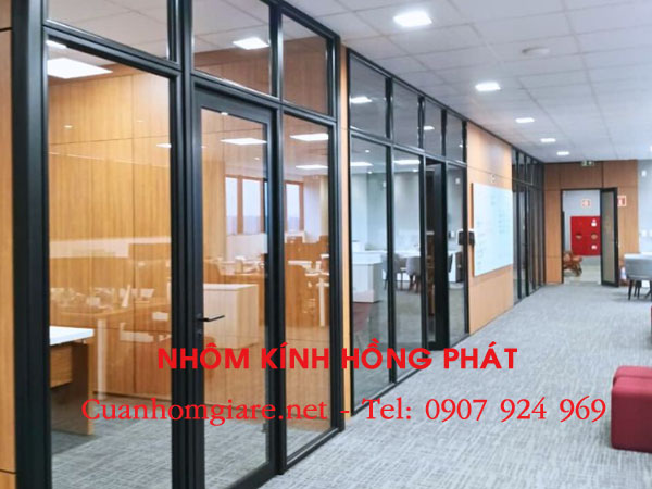 vach-nhom-xingfa-he-552