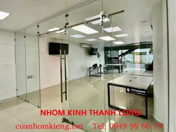 1 Bước đặt lịch sửa cửa kính Quận 1 Tphcm tại nhà chuyên nghiệp - giá rẻ, Có mặt ngay sau 30 phút!! 5 sua-cua-kinh-quan-1