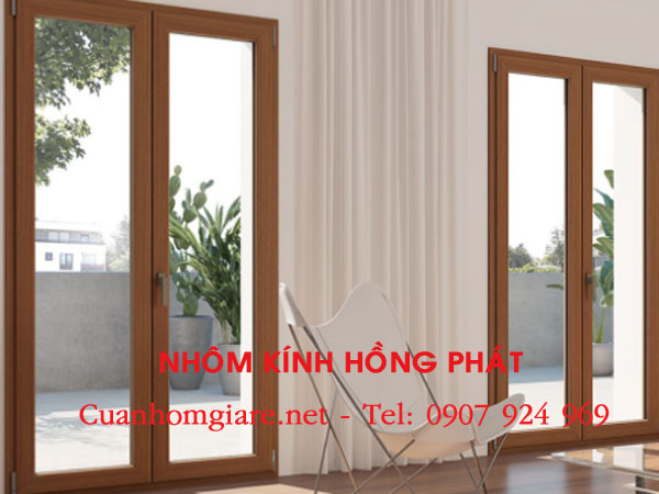 cua-nhom-kinh-gia-go