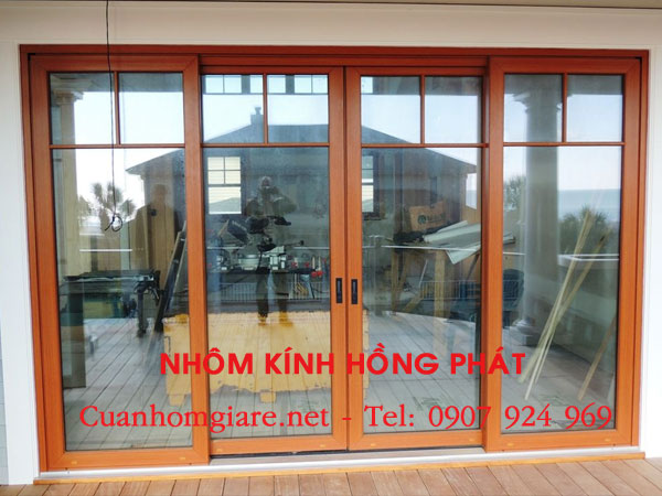 cua-nhom-kinh-gia-go