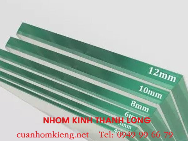 kinh-cuong-luc-10-ly-gia-bao-nhieu