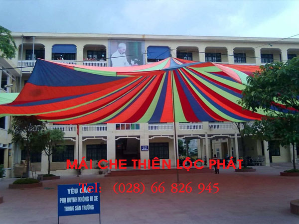 Top 10 mẫu dù che nắng ngoài trời sân trường đẹp được các trường học tin dùng nhất hiện nay 4 du-che-nang-ngoai-troi-san-truong